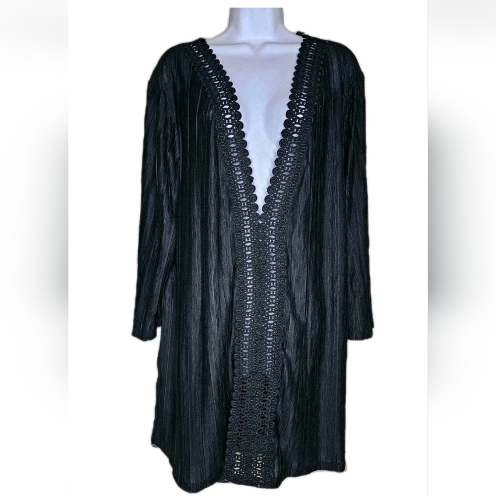 Womens CATALINA Plus 3X Black Top 22W - 24W Embroidered Blouse Tunic?